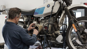 Marc working on a cylinder head of a BMW R80G/S