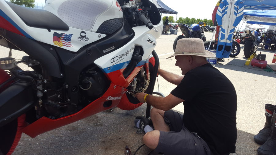 Torsten 204 Putting on a New Front Tire